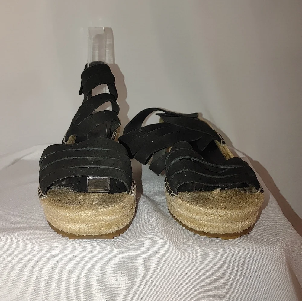 Eileen Fisher stylish eileen